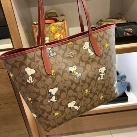 🌻Coach X Peanuts City Tote In Signature Canvas With Snoopy Woodstock Print - Picture 1 of 4